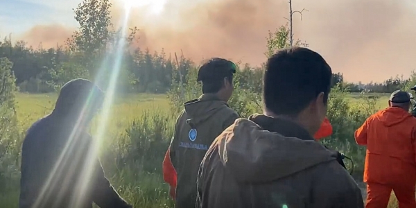 Ливень обошел местность Магана, где добровольцы из Якутска тушат лесной пожар