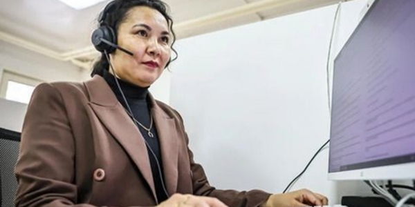 Руководитель  региональной «Горячей линии» 122 разъяснила права жен военнослужащих