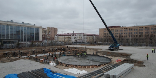 В июне начнется основной монтаж фонтана на площади Ленина