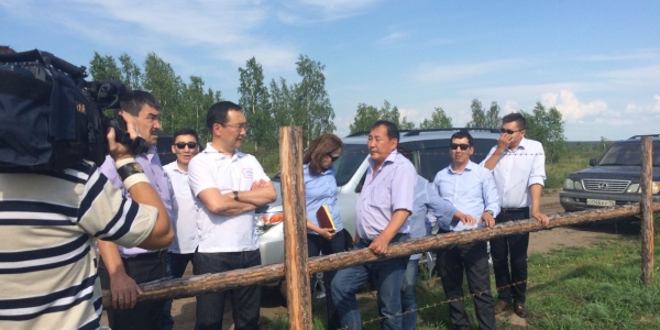 Глава Якутска посетил крестьянские хозяйства села Маган